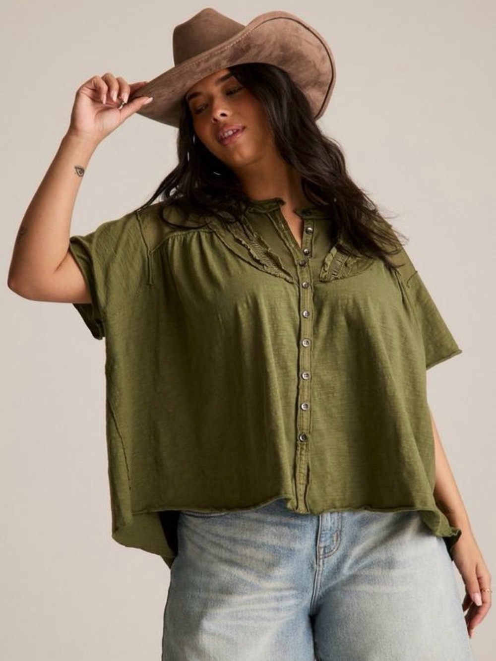 Torrid Festi Raglan Button-Up Top Plus Size 00 M/L Olive Green NWT Bohemian